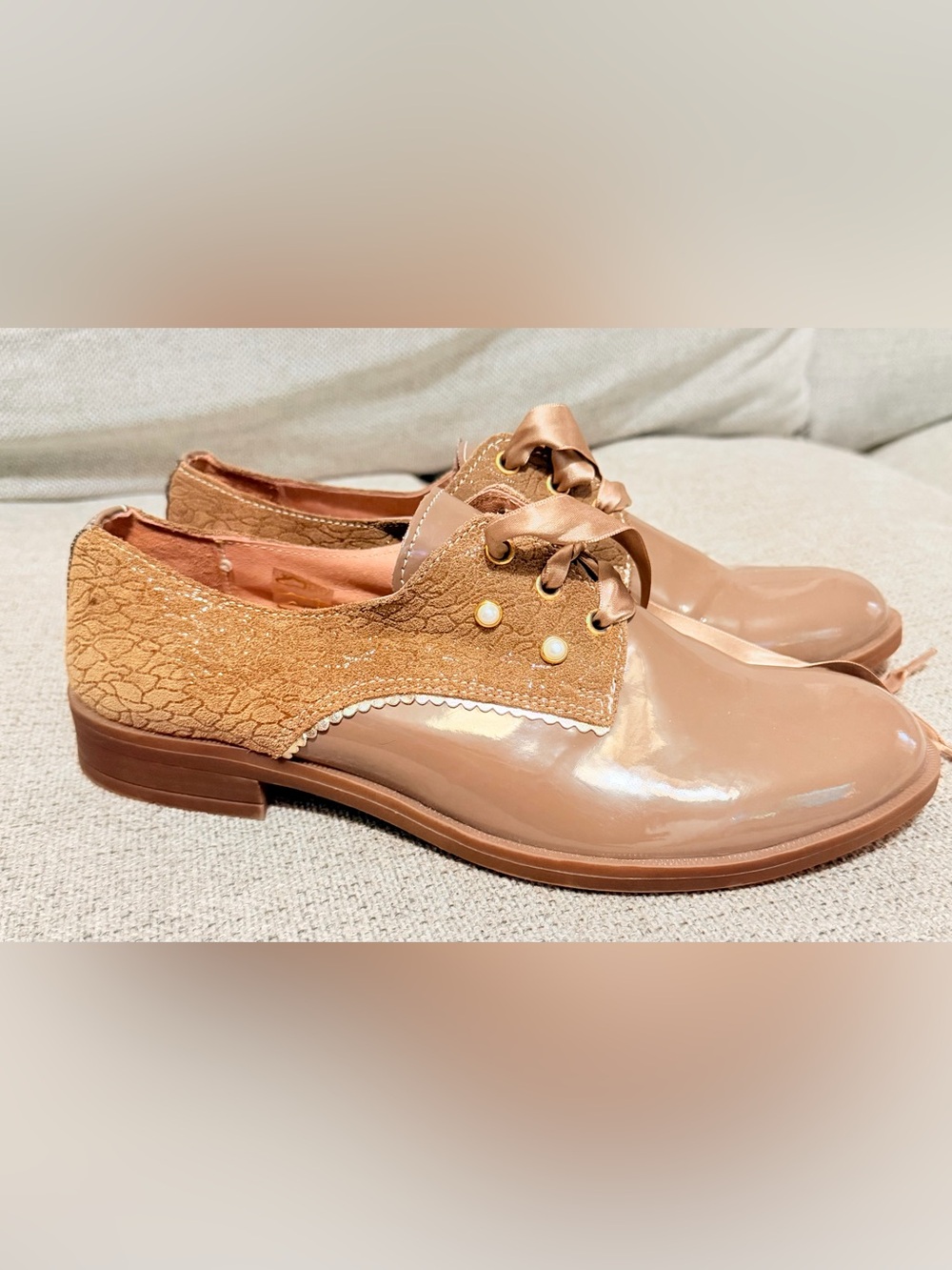 Patent Leather Lace-Up Oxfords in Nude